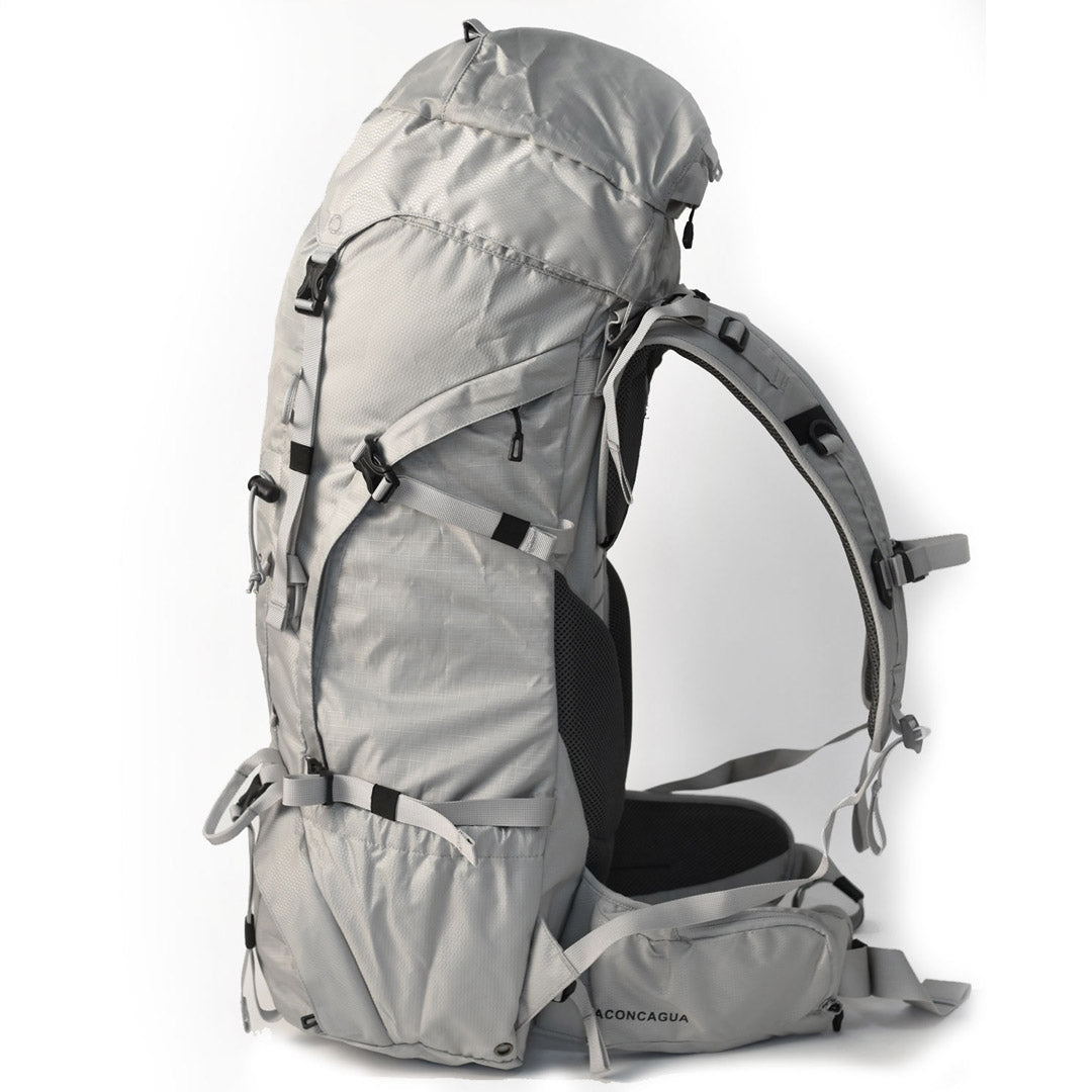 Bariloche バリローチェ 60 限りなく白に近いグレー  男女兼用 60L 軽量 登山リュックサック 登山リュック 登山バックパック ビギナー アコンカグア