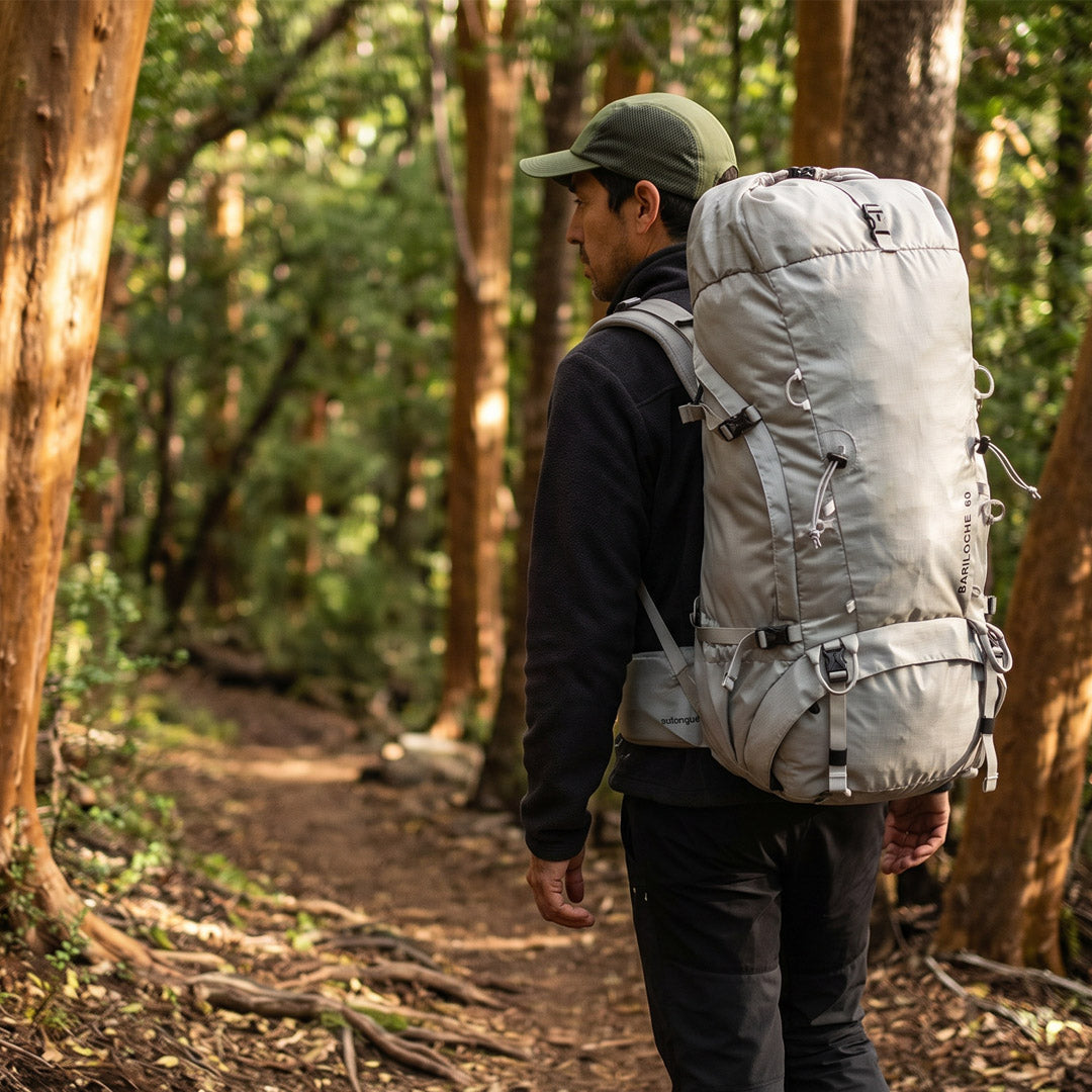 Bariloche バリローチェ 60 限りなく白に近いグレー  男女兼用 60L 軽量 登山リュックサック 登山リュック 登山バックパック ビギナー アコンカグア
